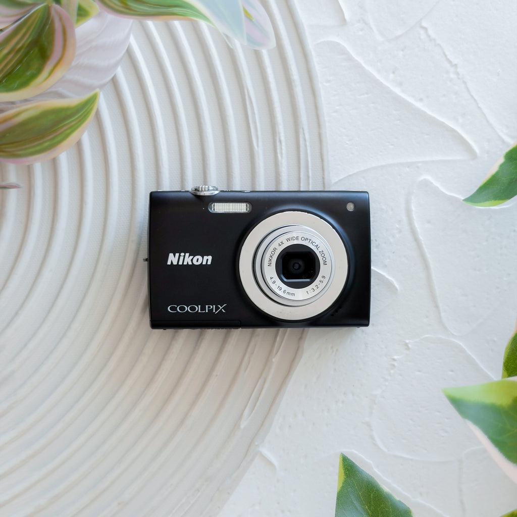 Nikon CoolPix S2500