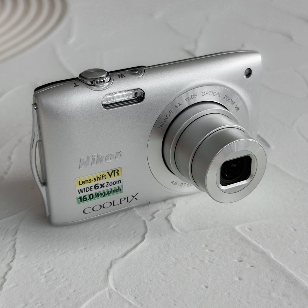 Nikon CoolPix S3300